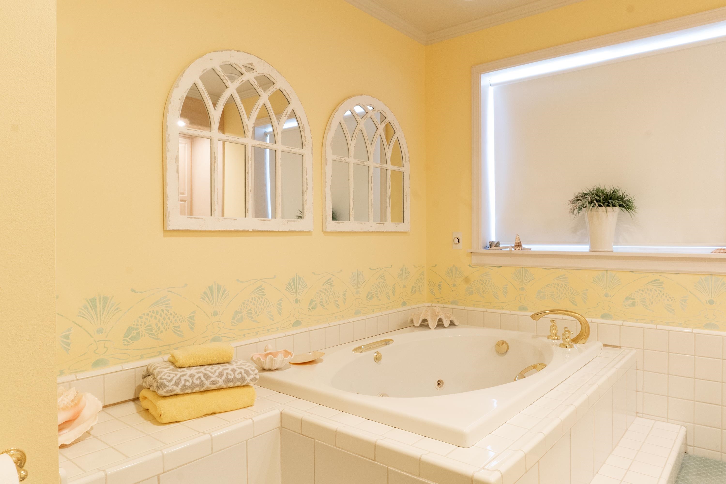 416 Wilson Creek Road Lee Vining, CA 93541 - Photo 25 of 64 a bath tub sitting next to a window