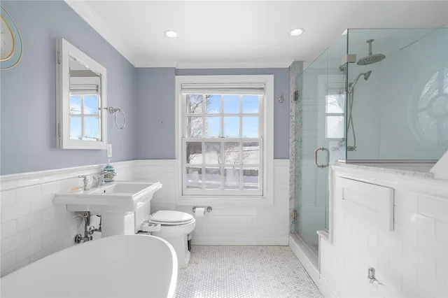 $635,000 | 224 Centre Street, East Providence, RI 02916