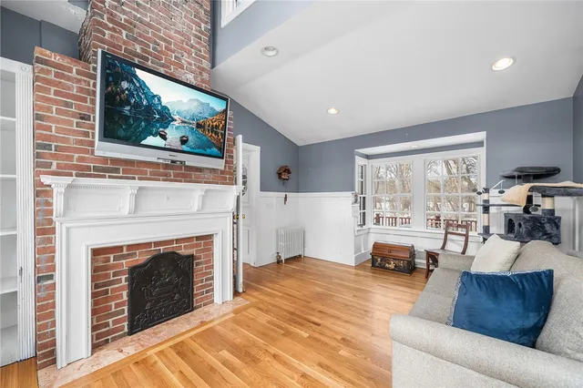 $635,000 | 224 Centre Street, East Providence, RI 02916