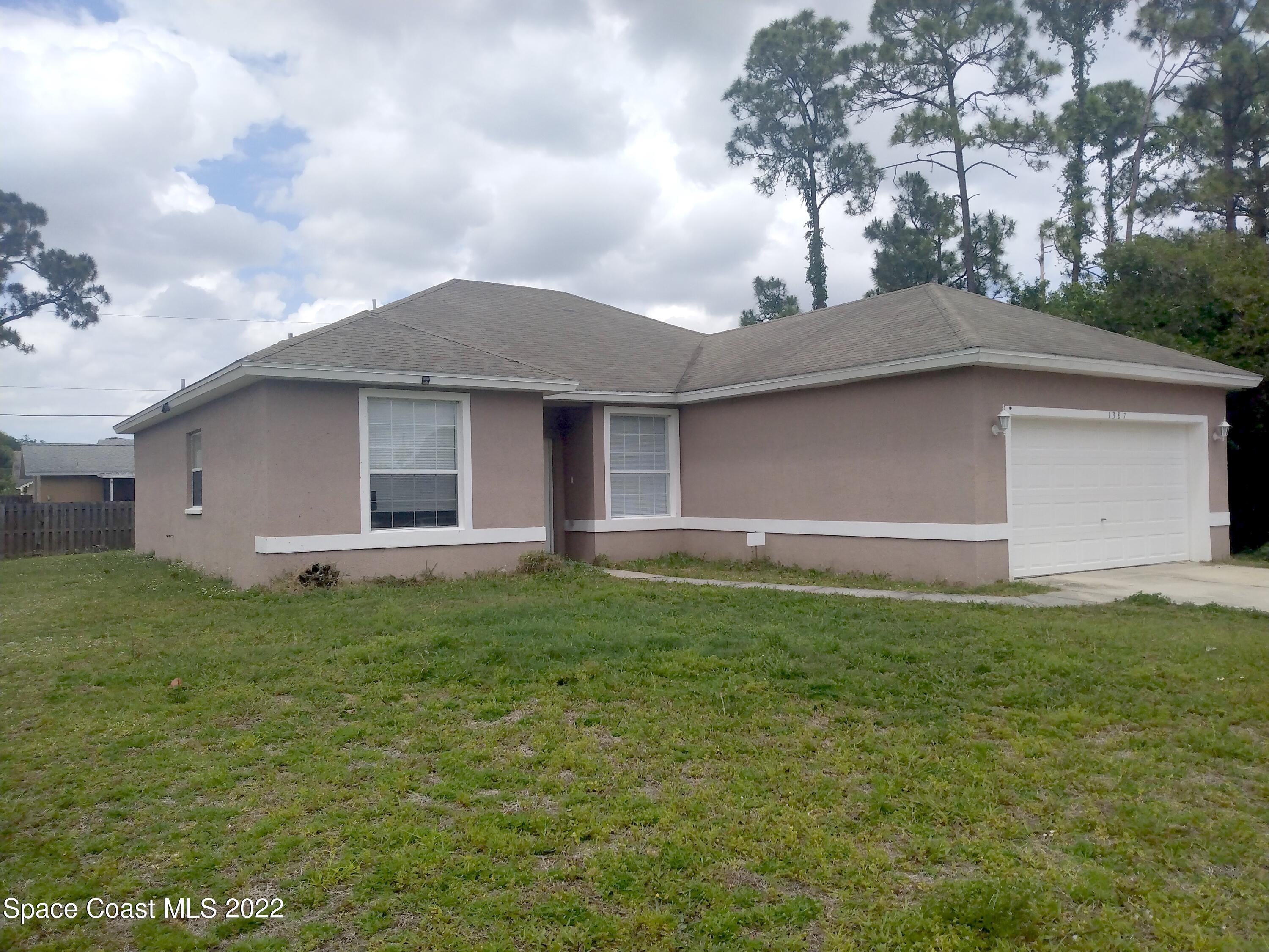 1387 Ginza Road Northwest Palm Bay, FL 32907 - Photo 1 of 17 IMG_20220420_144005142_MP