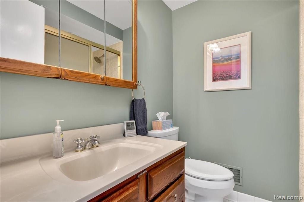 448 Gunder Drive Rochester Hills, MI 48309 - Photo 18 of 22