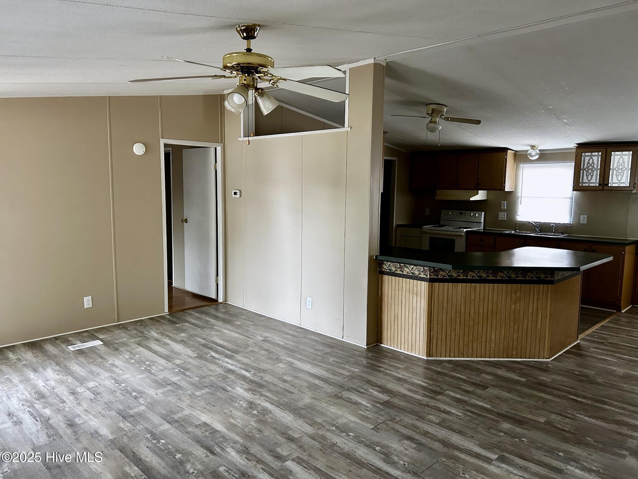 231 Church Street Rockingham, NC 28379 - Photo 5 of 20 family room/kitchen