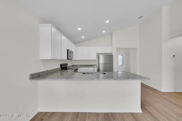 $369,900 | 6906 Myrtle Oak Road, Jacksonville, FL 32219