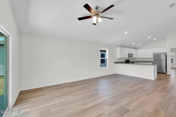 $369,900 | 6906 Myrtle Oak Road, Jacksonville, FL 32219