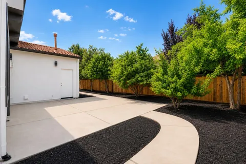 $899,900 | 277 West Camarada Avenue, Mountain House, CA 95391