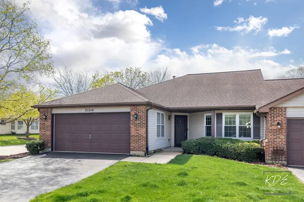 $300,000 | 21210 Silktree Circle, Plainfield, IL 60544