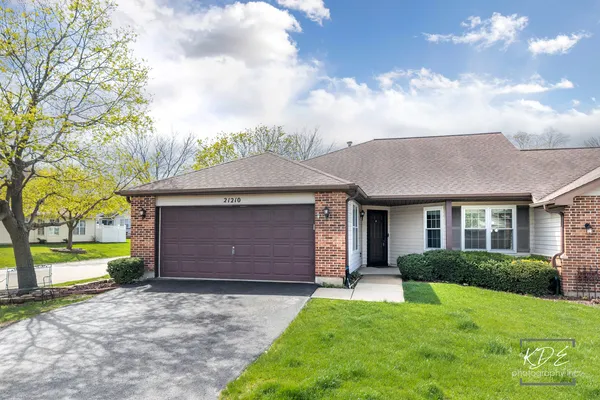 $300,000 | 21210 Silktree Circle, Plainfield, IL 60544