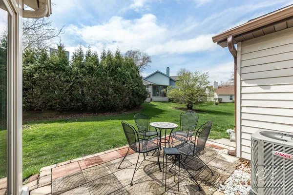 $300,000 | 21210 Silktree Circle, Plainfield, IL 60544