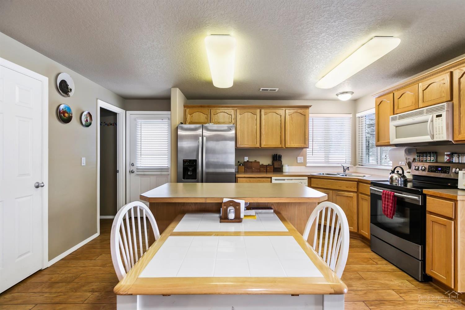 16655 William Foss Road La Pine, OR 97739 - Photo 13 of 25 Gallery Image 13