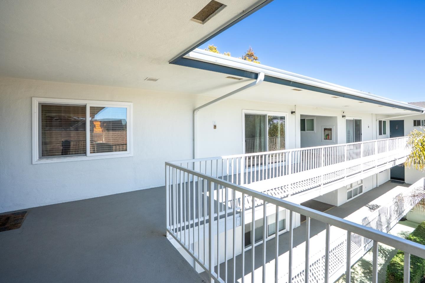 328 Main Street, Unit 13 Santa Cruz, CA 95060 - Photo 8 of 27 a view of an entryway