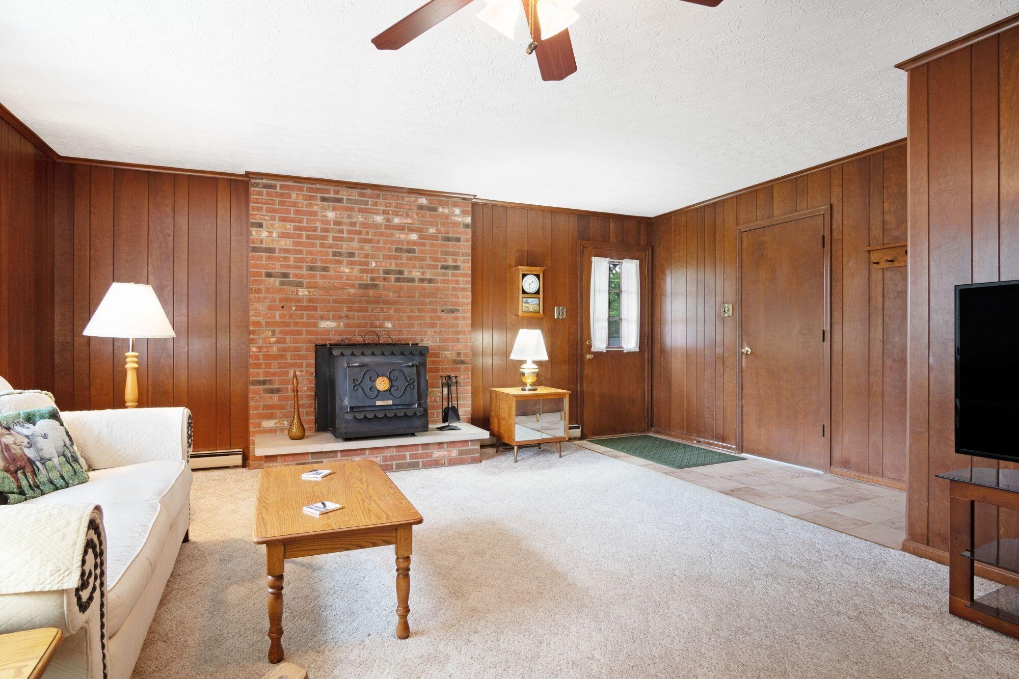 6130 Duffy Road Delaware, OH 43015 - Photo 6 of 54 Family Room