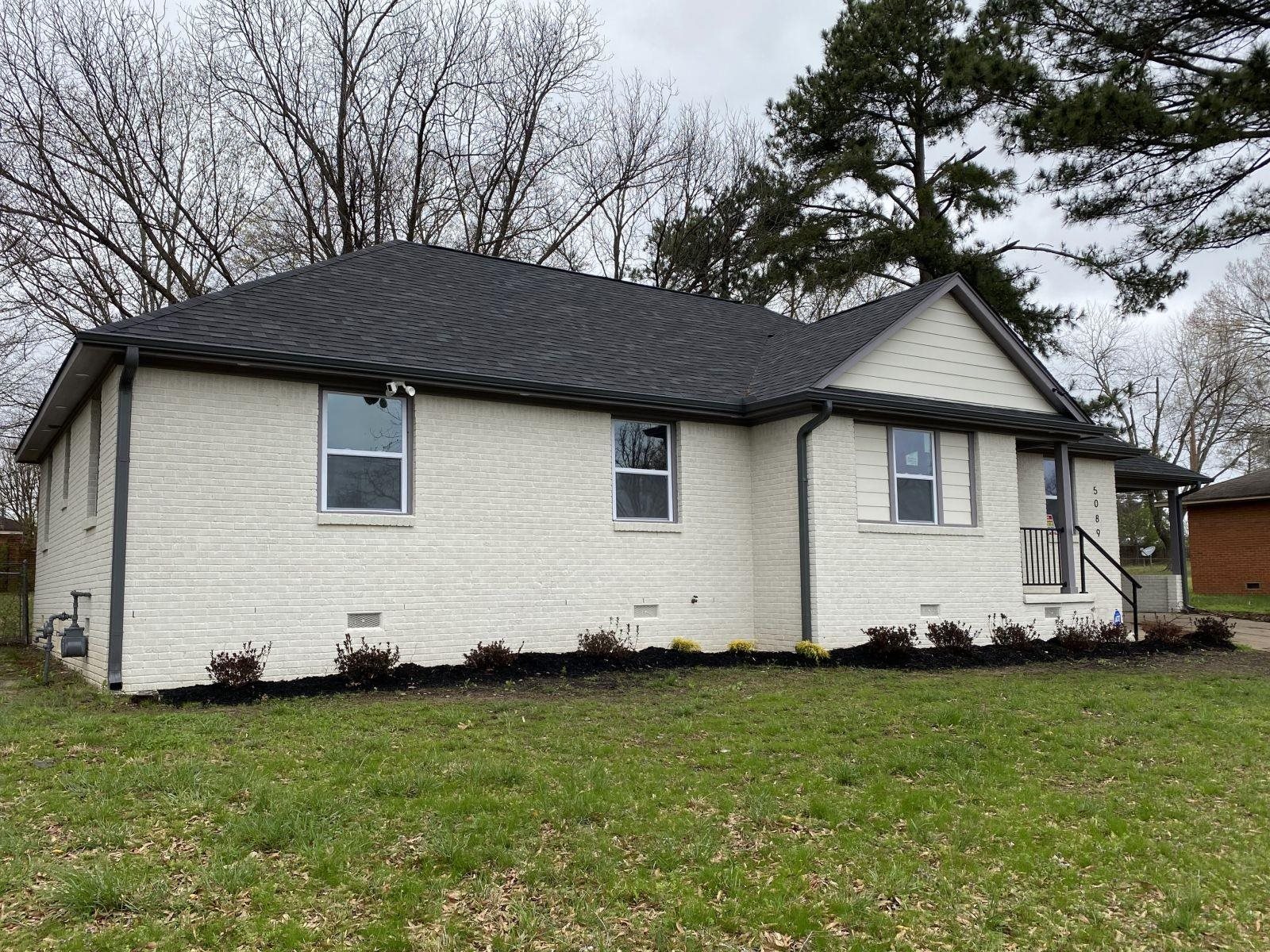 5089 Horn Lake Road Memphis, TN 38109 - Photo 3 of 23 a view of a house with backyard