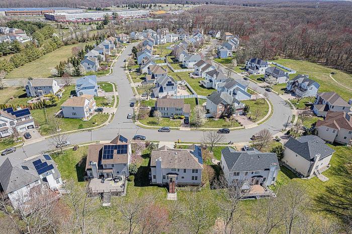 8 Champlain Road Monmouth Junction, NJ 08852 - Photo 30 of 34