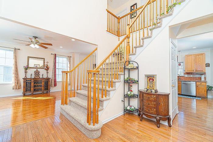 8 Champlain Road Monmouth Junction, NJ 08852 - Photo 9 of 34