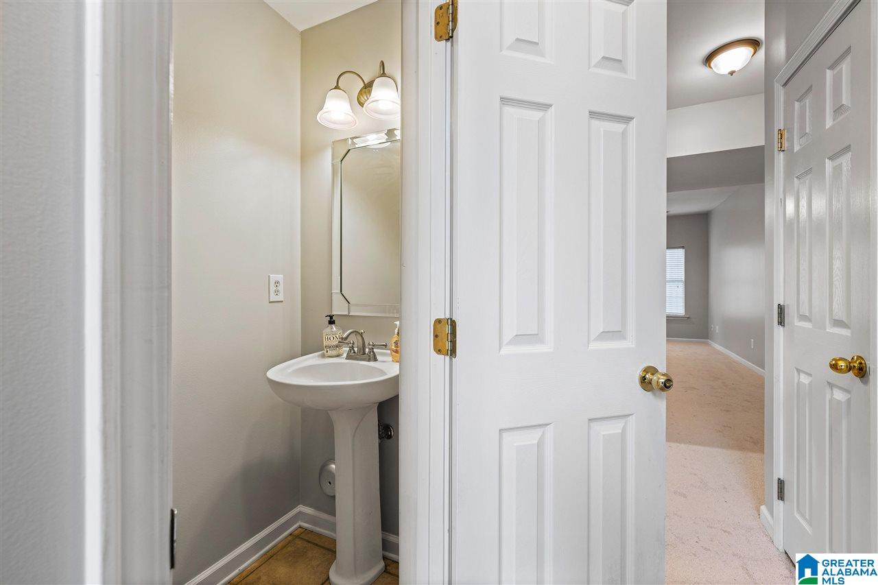 114 Frances Lane Helena, AL 35080 - Photo 15 of 34