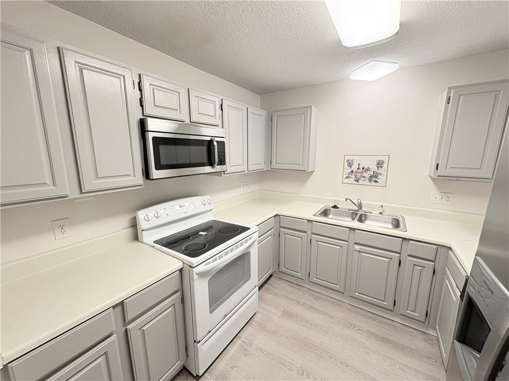 103 Northlake Drive Anderson, SC 29625 - Photo 12 of 25 Kitchen