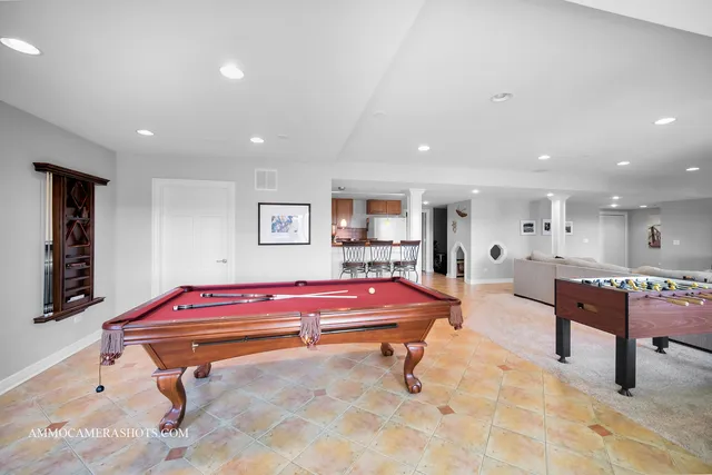 $1,025,000 | 3-n651 James Fenimore Cooper Lane, St. Charles, IL 60175