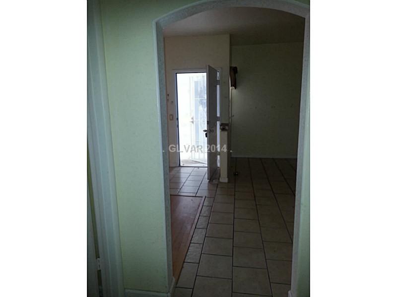 2201 Ramsgate Drive, Unit 412 Henderson, NV 89074 - Photo 9 of 17 Interior Space/Layout.
