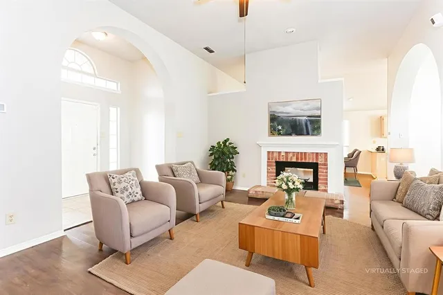 $2,025 | 5309 Tennis Villa Drive, Arlington, TX 76017