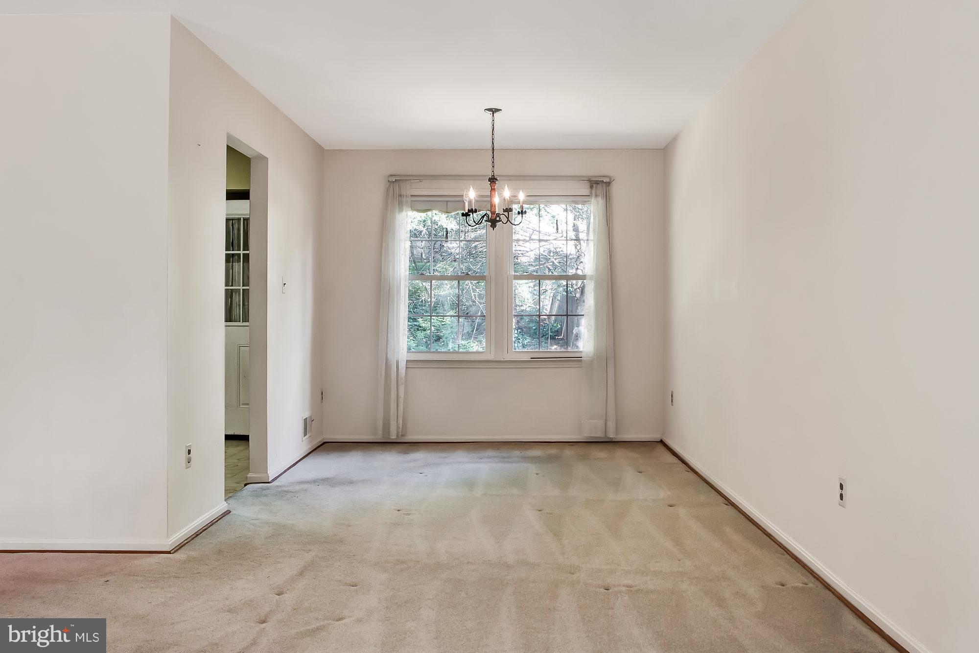 12628 Billington Road Silver Spring, MD 20904 - Photo 3 of 20 Dining Room