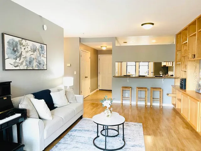 $499,888 | 320-320 North Villa Way, Walnut Creek, CA 94595