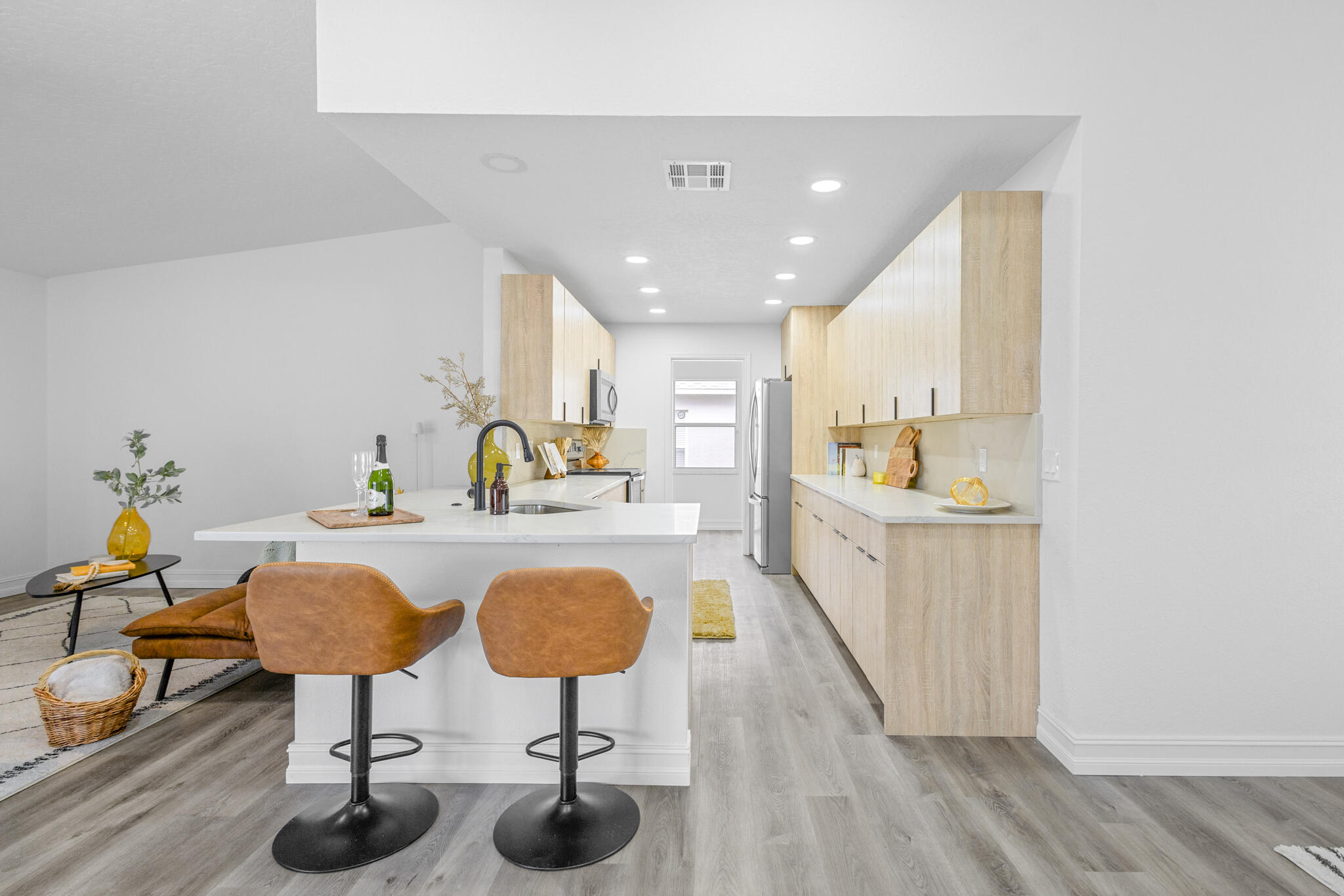 1695 Rustic Way Melbourne, FL 32935 - Photo 3 of 24 a living room with furniture and a table