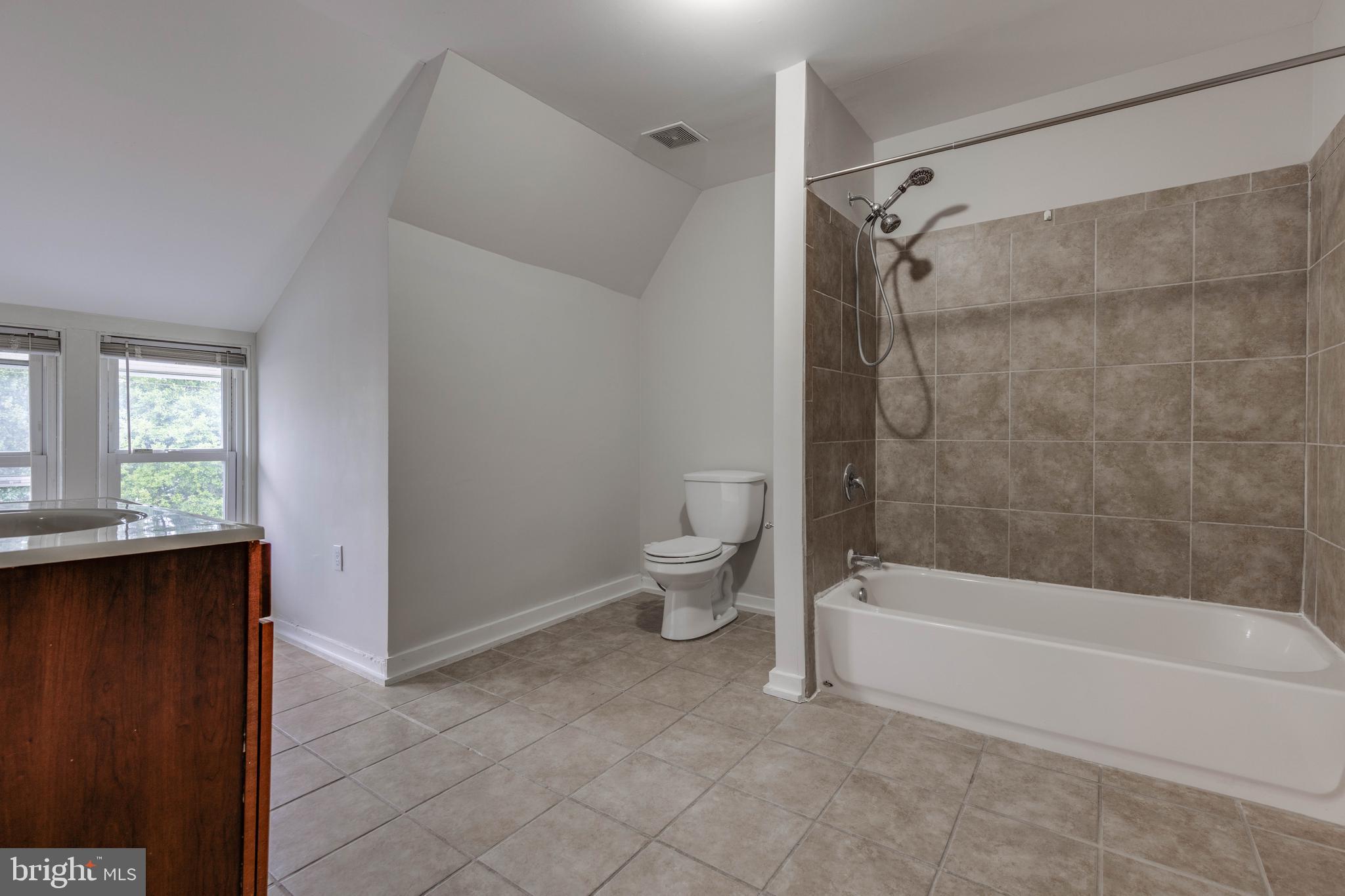 1009 Rectory Lane Baltimore, MD 21211 - Photo 17 of 20