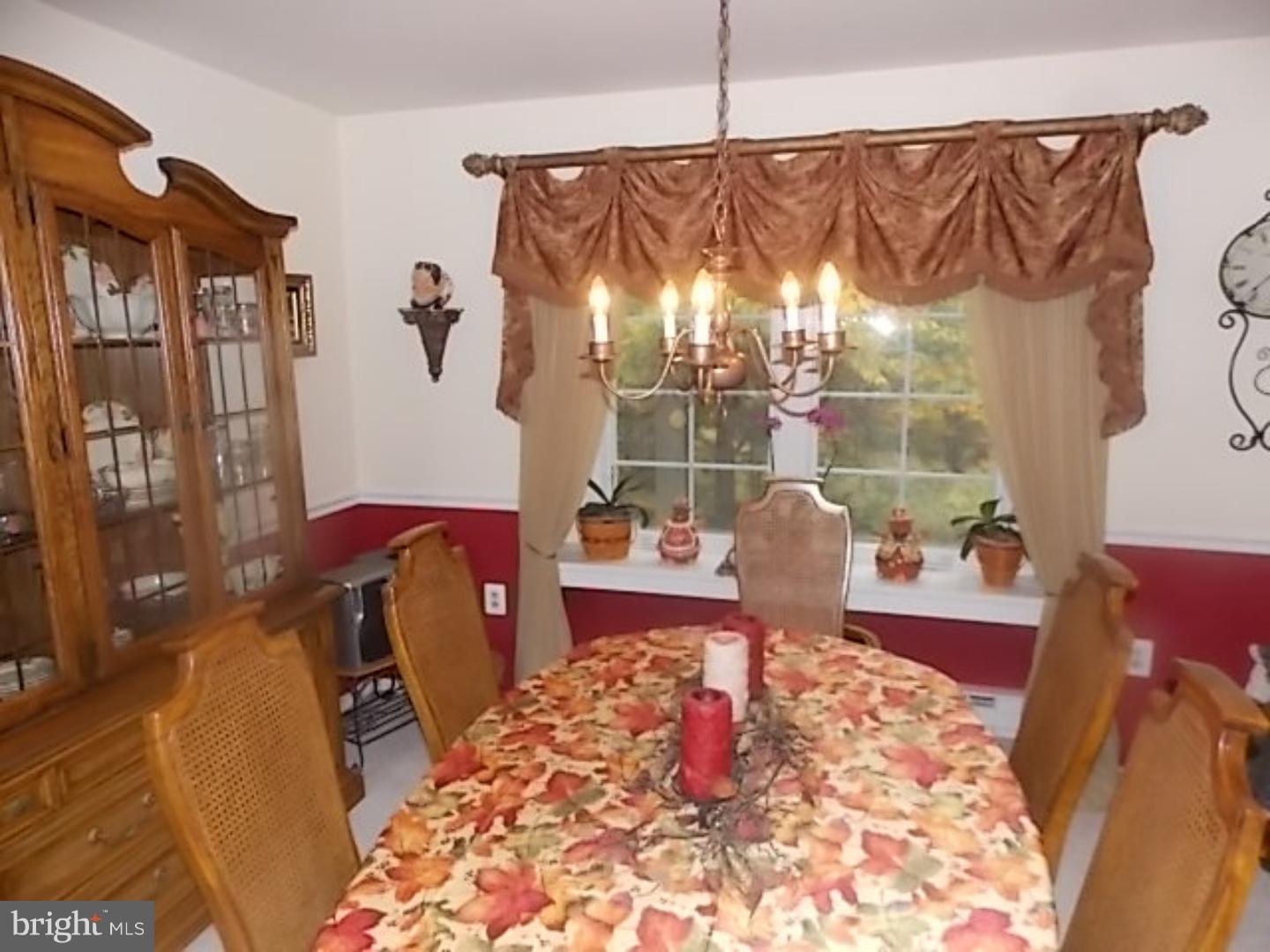 209 Ellisdale Road Chesterfield, NJ 08515 - Photo 5 of 25