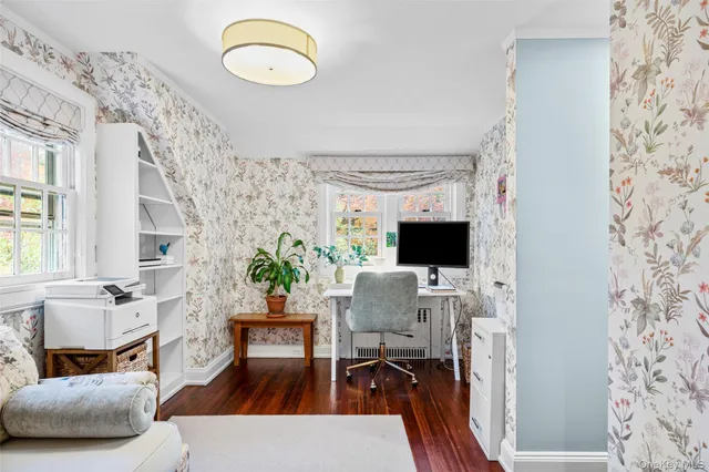 $1,800,000 | 417 Wynnewood Road, Pelham, NY 10803