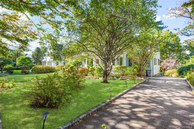 $1,800,000 | 417 Wynnewood Road, Pelham, NY 10803