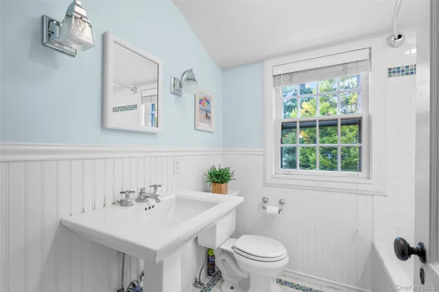 $1,800,000 | 417 Wynnewood Road, Pelham, NY 10803