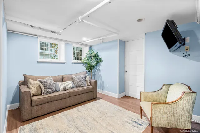 $1,800,000 | 417 Wynnewood Road, Pelham, NY 10803