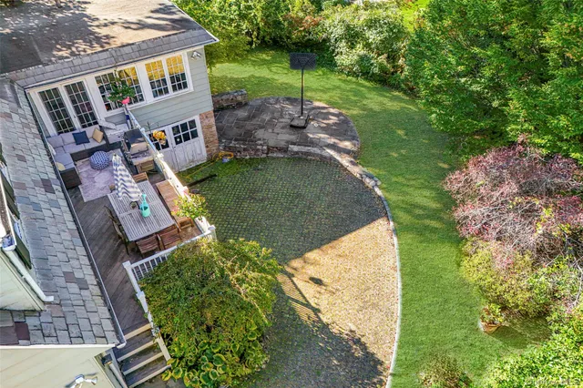 $1,800,000 | 417 Wynnewood Road, Pelham, NY 10803