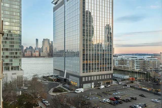 $999,000 | 20 2nd Street, Unit 1102, Jersey City, NJ 07302