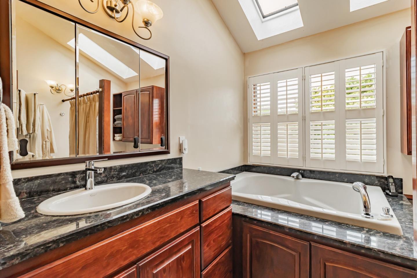 392 Greenbrier Road Half Moon Bay, CA 94019 - Photo 20 of 43 Gallery Image 20