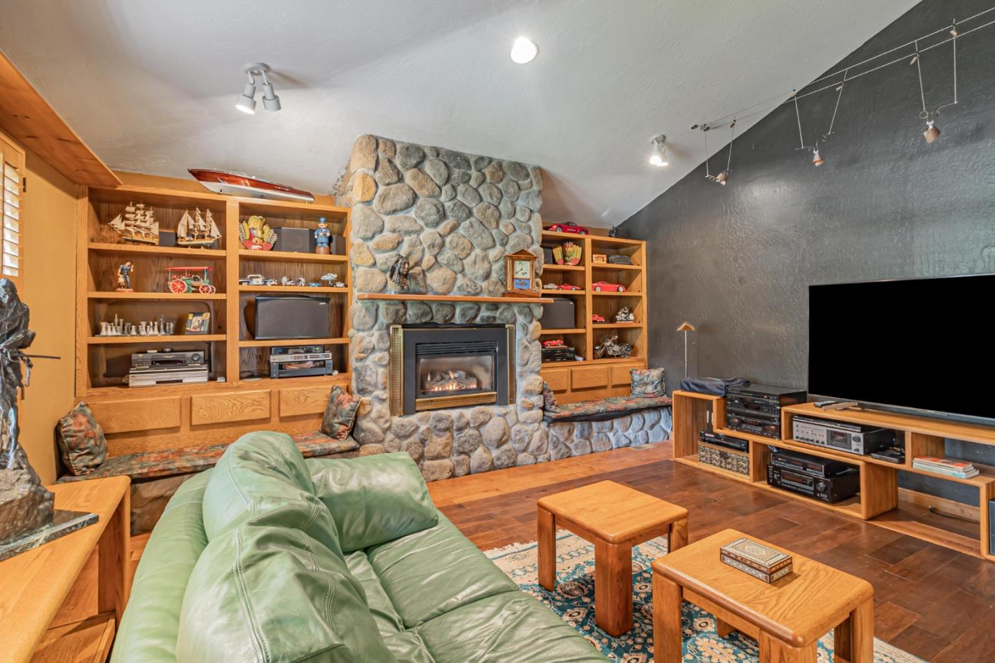 392 Greenbrier Road Half Moon Bay, CA 94019 - Photo 8 of 43 Gallery Image 8