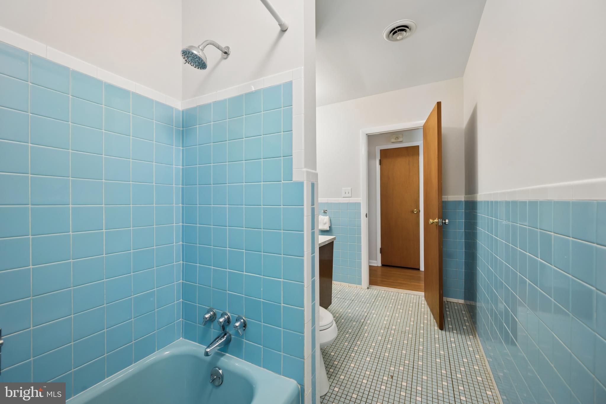 9710 Hillsmere Road Ellicott City, MD 21042 - Photo 27 of 46