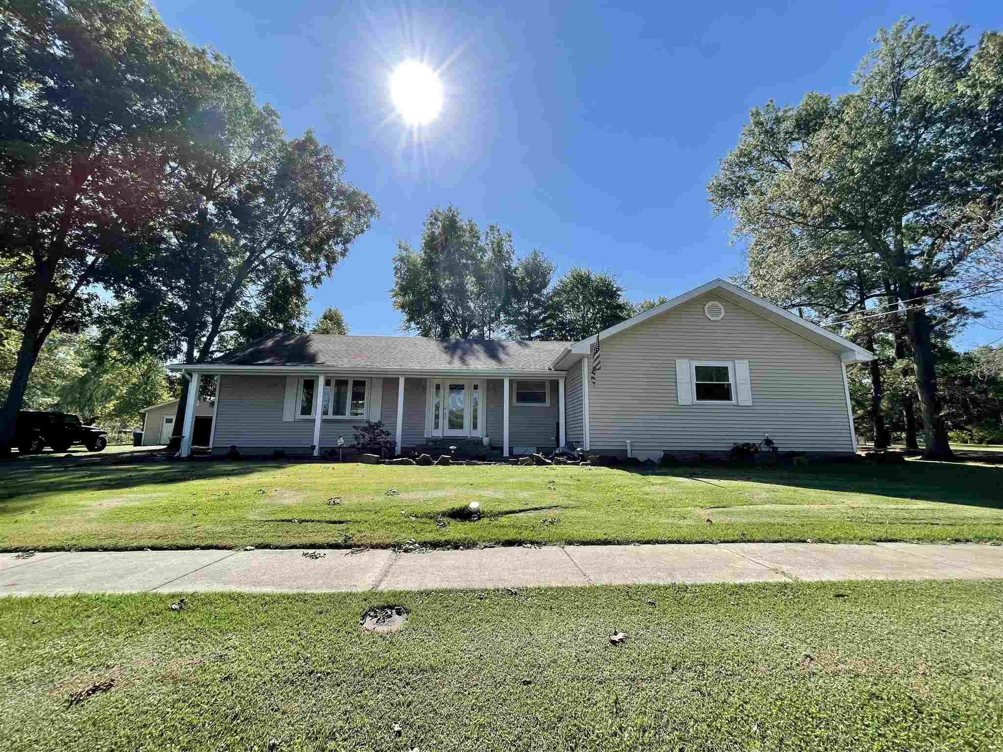 210 Benedict Street Valier, IL 62891 - Photo 2 of 41 Gallery Image 2