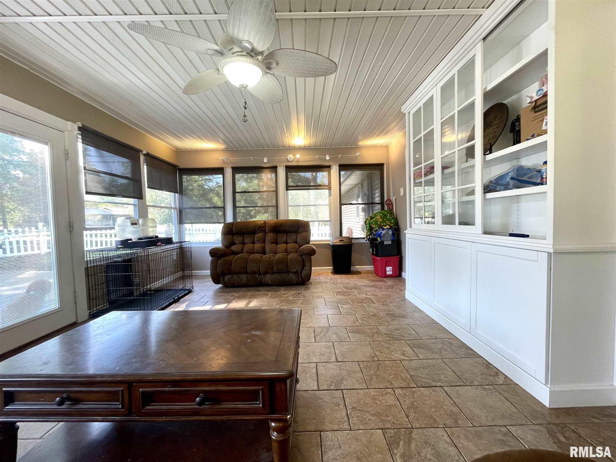 210 Benedict Street Valier, IL 62891 - Photo 18 of 41 Gallery Image 18