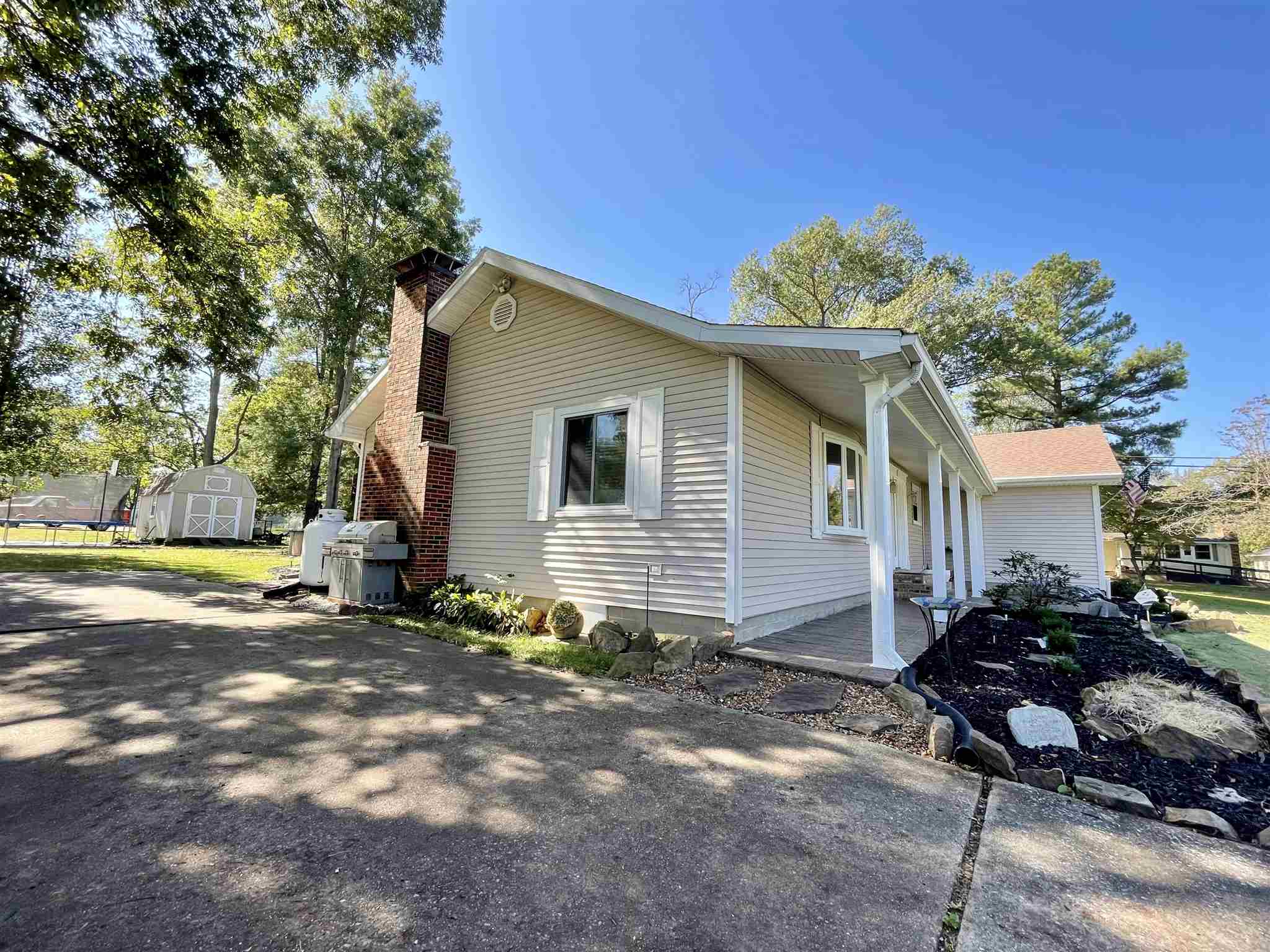 210 Benedict Street Valier, IL 62891 - Photo 32 of 41 Gallery Image 32