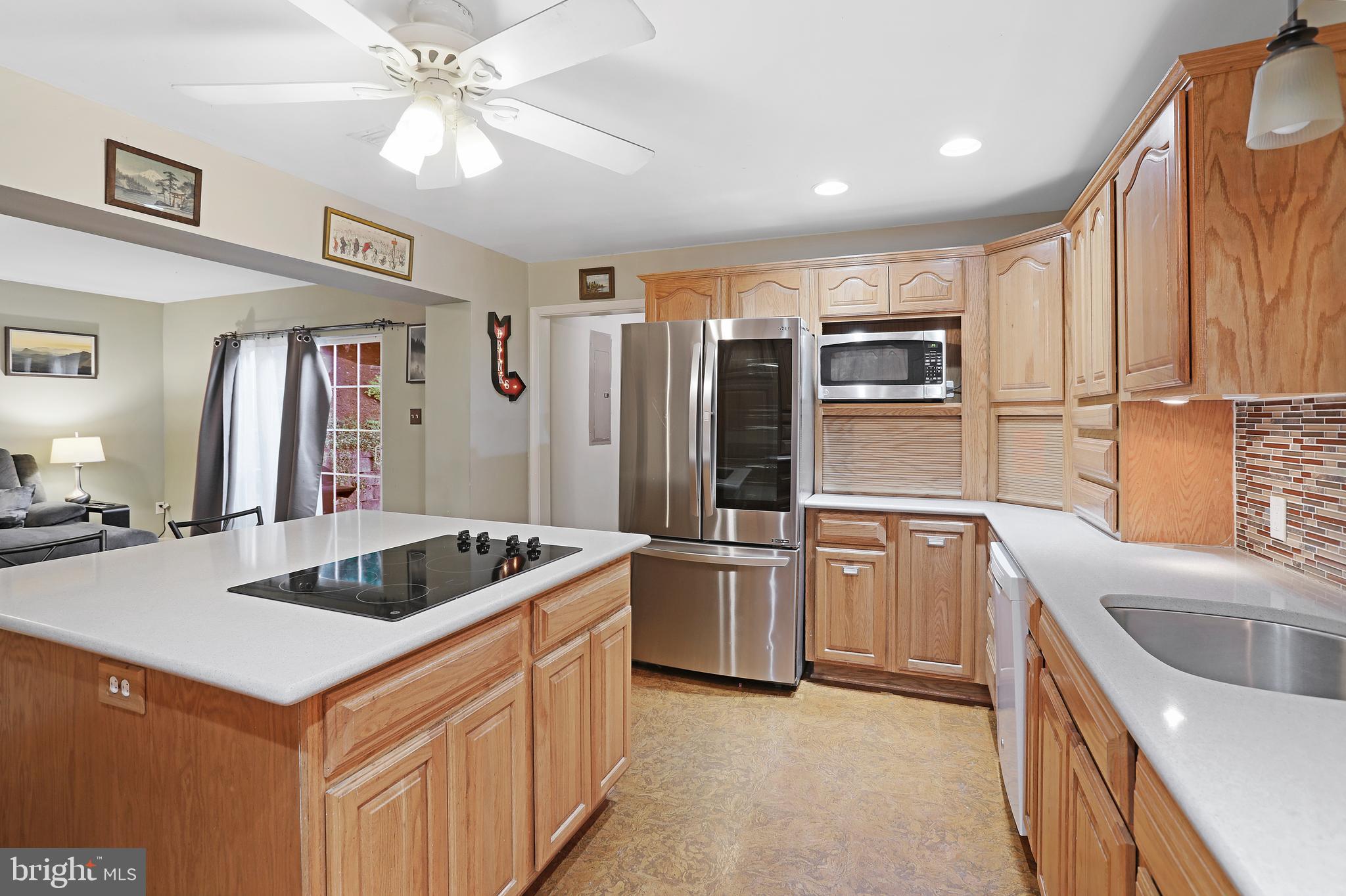 6300 Beverleys Mill Road Broad Run, VA 20137 - Photo 8 of 34 Gallery Image 8