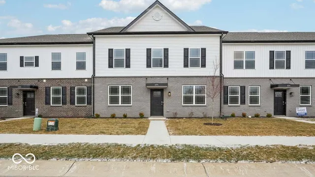 $288,900 | 6094 Cascades Drive, Whitestown, IN 46075