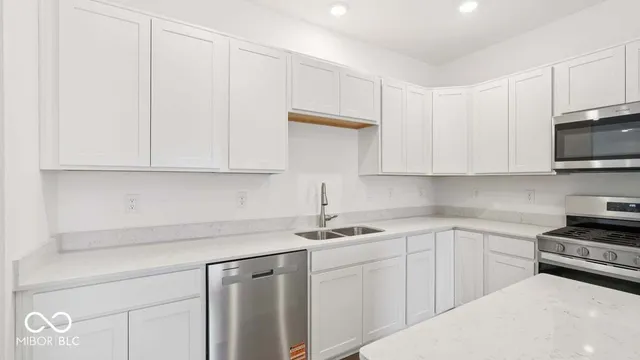 $288,900 | 6094 Cascades Drive, Whitestown, IN 46075