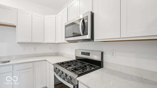 $288,900 | 6094 Cascades Drive, Whitestown, IN 46075