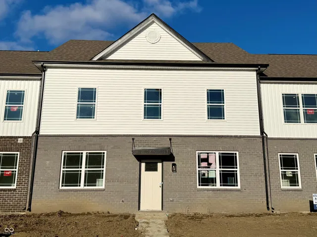 $288,900 | 6094 Cascades Drive, Whitestown, IN 46075