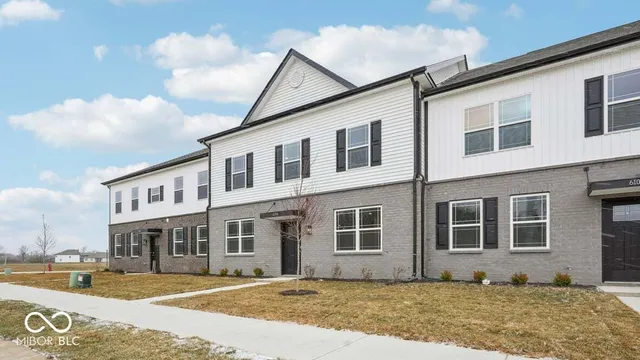 $288,900 | 6094 Cascades Drive, Whitestown, IN 46075