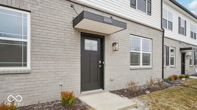 $288,900 | 6094 Cascades Drive, Whitestown, IN 46075