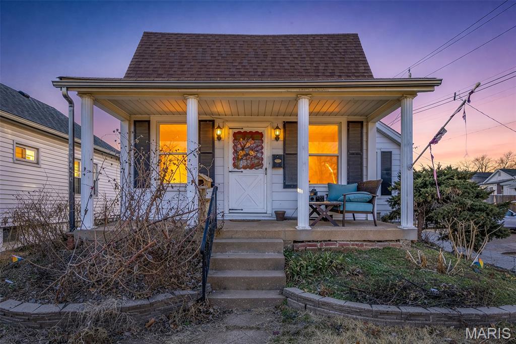 5015 Gerritt Avenue St. Louis, MO 63116 - Photo 1 of 48