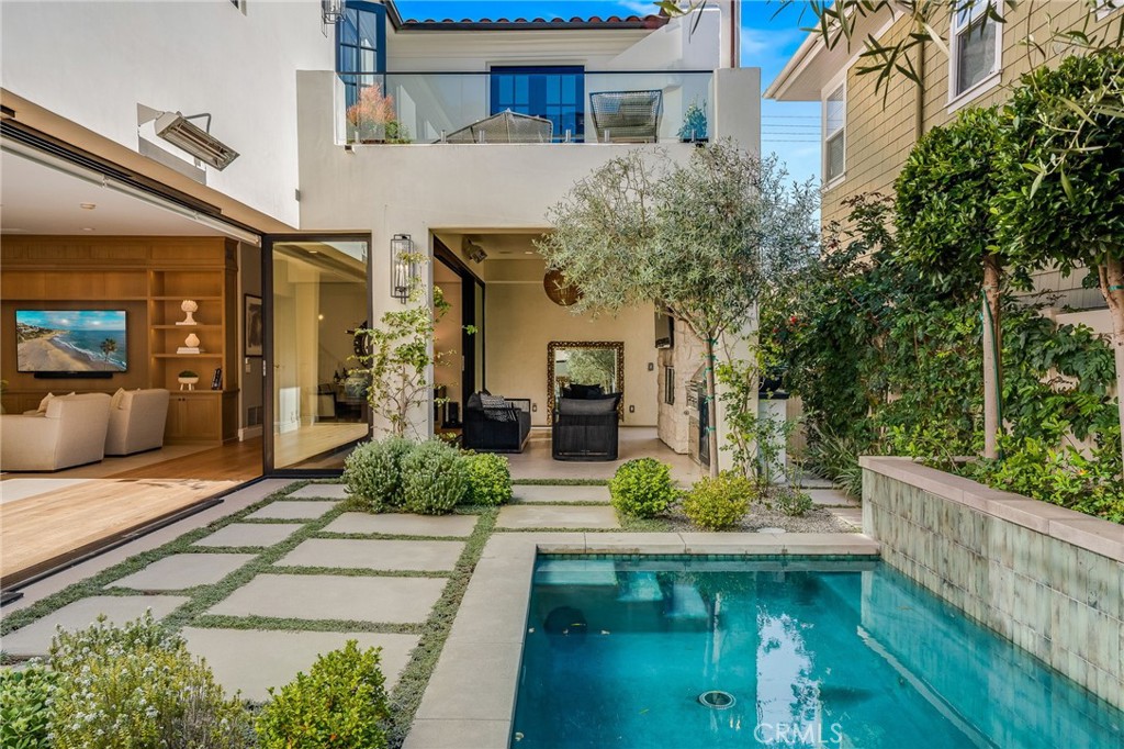 526 Riverside Avenue Newport Beach, CA 92663 - Photo 19 of 45