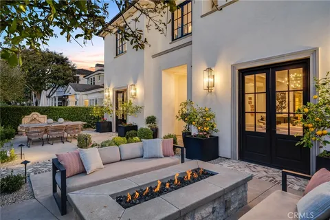$7,395,000 | 526 Riverside Avenue, Newport Beach, CA 92663